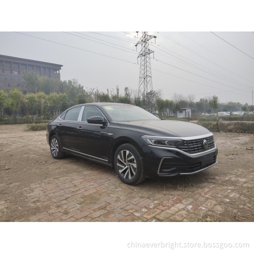 Berlina di marca tedesca di lusso e ad alta tecnologia Comfort VW Passat Phev